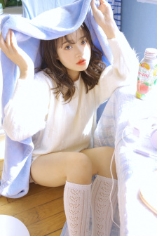 双乳被一左一右吃着的